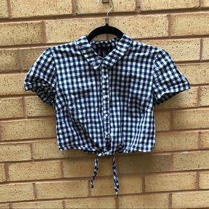 Cropped Gingham Front tie Shirt